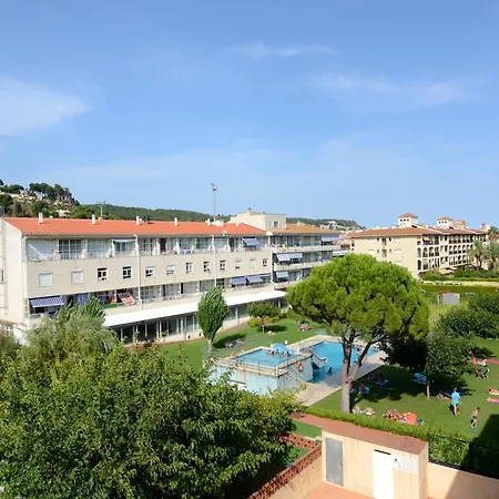 Apartment For 3 People With Pool