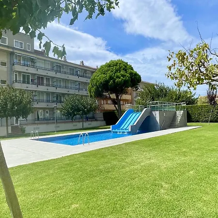 Apartment For 3 People With Pool *